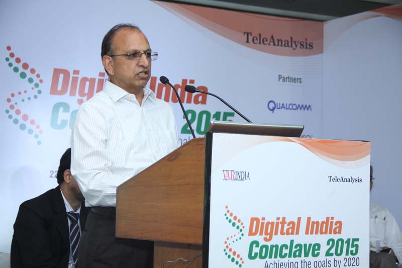 Mr. R. K Bahuguna, CMR-RailTel Corporation of India giving his presentation